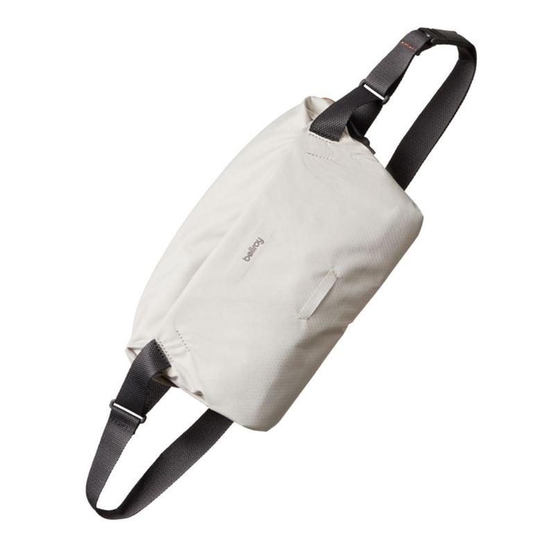 Bellroy Lite Sling – Chalk